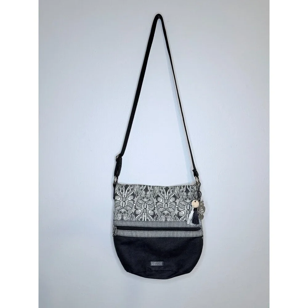 Sakroots Owl Shoulder Crossbody Bag Purse Bag Charm Tassels Black Off White Rare - Picture 2 of 16